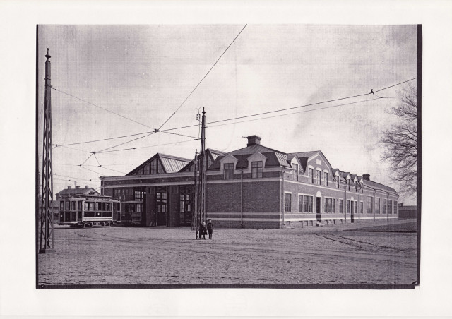 Vagnhallen i Gävle byggd 1909 riven 1968, låg på Söder vid Söderskolan Foto: Reimers