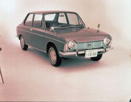 I maj 1966 presenterades Subaru 1000, som var den första modellen som begåvades med den nya Boxermotorn