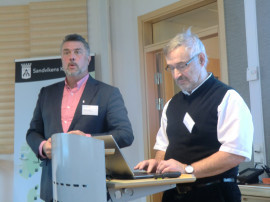 Moderator Anders Lundell, Sandvikens kommuns Kommunledningskontor, och Björn Karlsson, Högskolan i Gävle