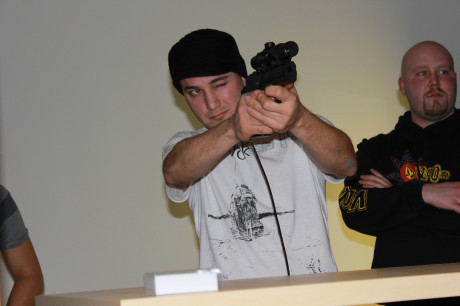 Pistolskyttet &auml;r av m&auml;rket EKO-aims som anv&auml;nds av elitskyttar till amat&ouml;rer.